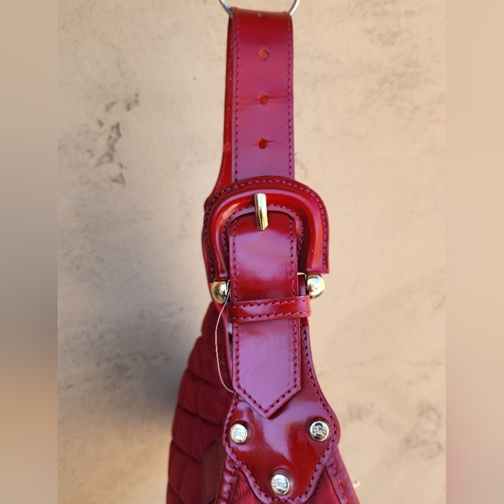 Like New Burberry Quilted Nylon & Patent Leather Hobo Bag w/ Gold Lock & COA - Picture 6 of 15